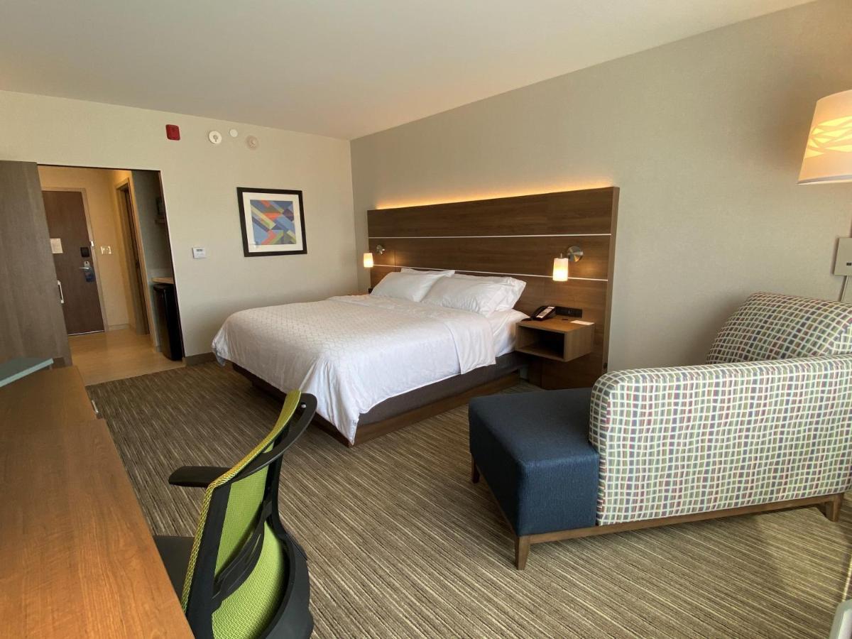 Holiday Inn Express & Suites - Aurora By Ihg Exterior foto
