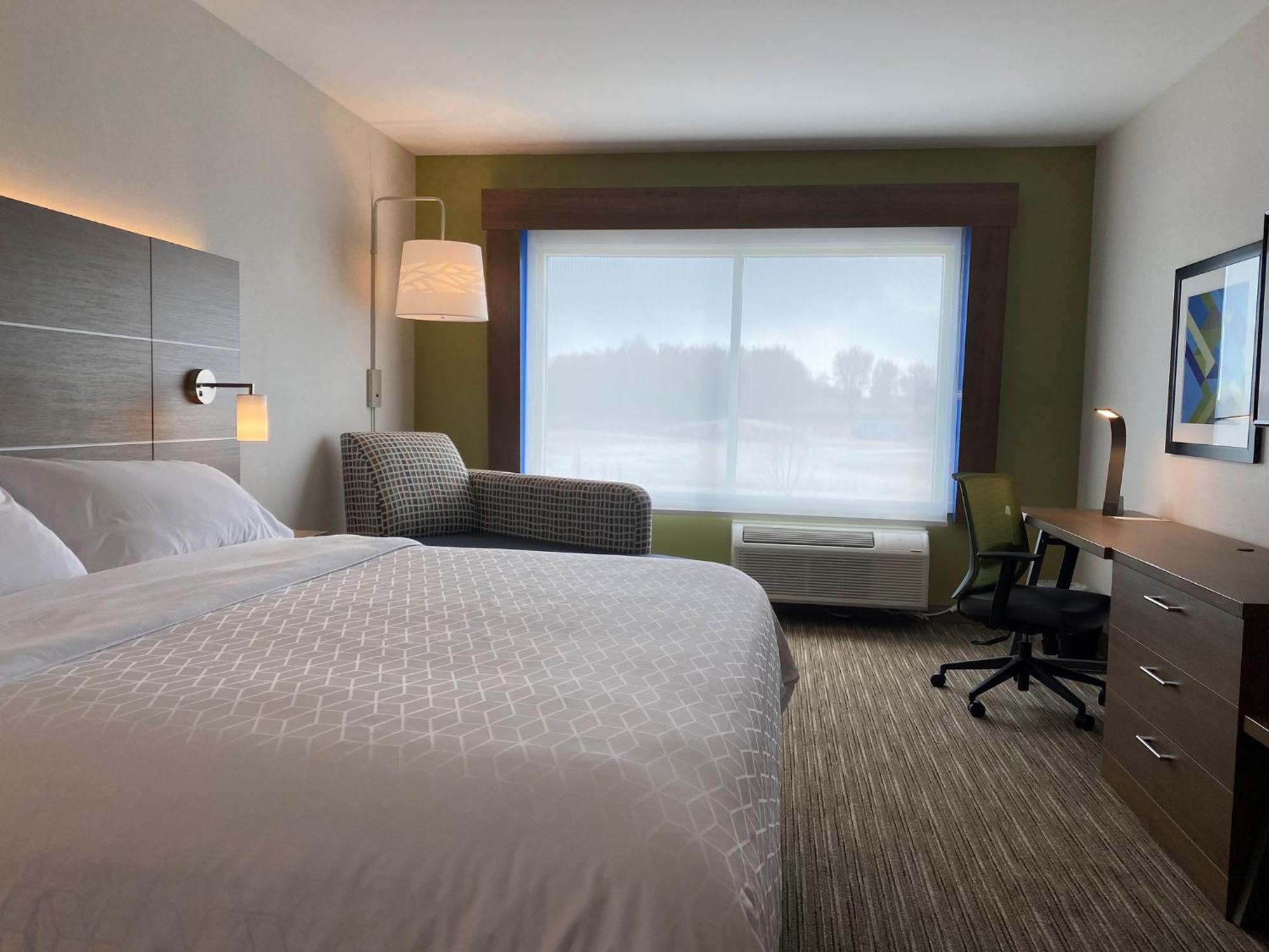 Holiday Inn Express & Suites - Aurora By Ihg Exterior foto
